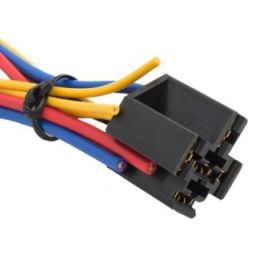 Socket for car relay With 20cm wire in 5 colours.
